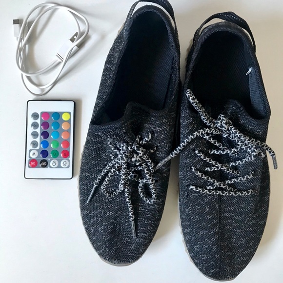 Remote Controlled Light Up Sneakers - Picture 2 of 8